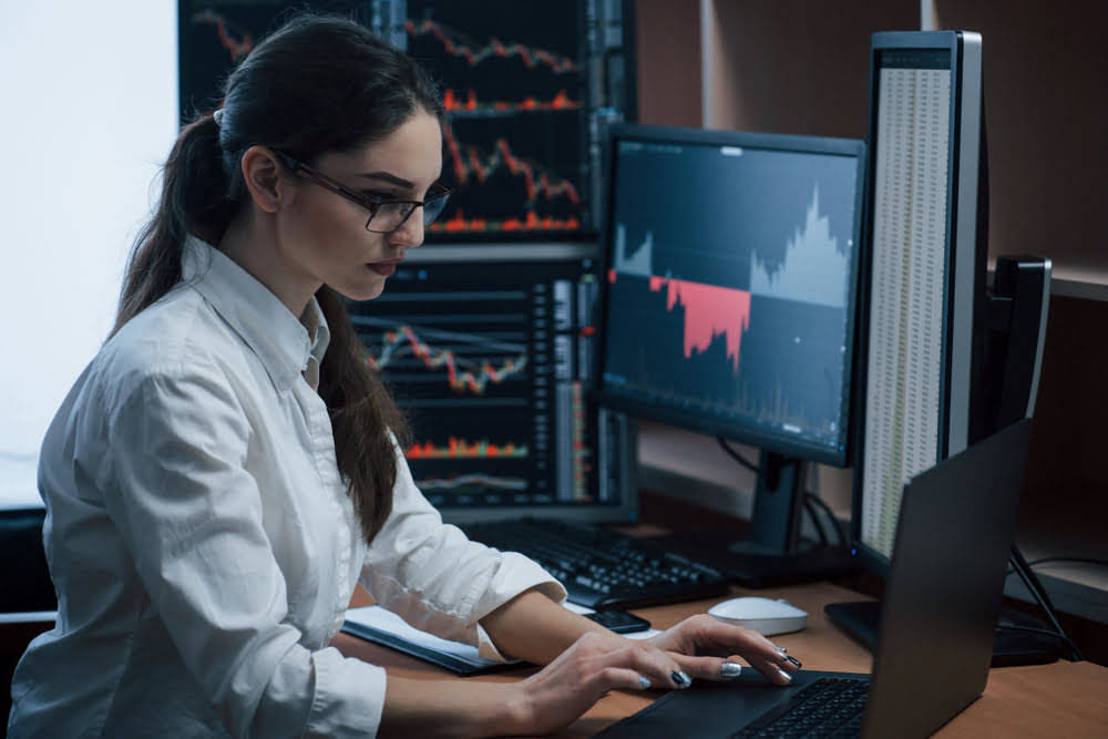 outstanding checks definition